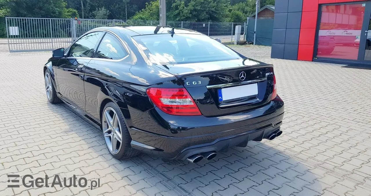MERCEDES-BENZ Klasa C 63 AMG Coupe AMG SPEEDSHIFT MCT Edition 1