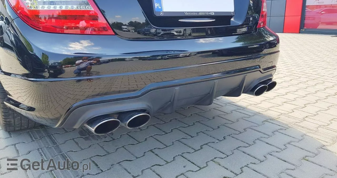 MERCEDES-BENZ Klasa C 63 AMG Coupe AMG SPEEDSHIFT MCT Edition 1