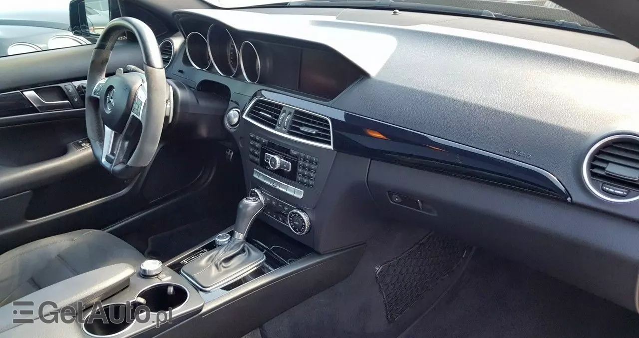 MERCEDES-BENZ Klasa C 63 AMG Coupe AMG SPEEDSHIFT MCT Edition 1