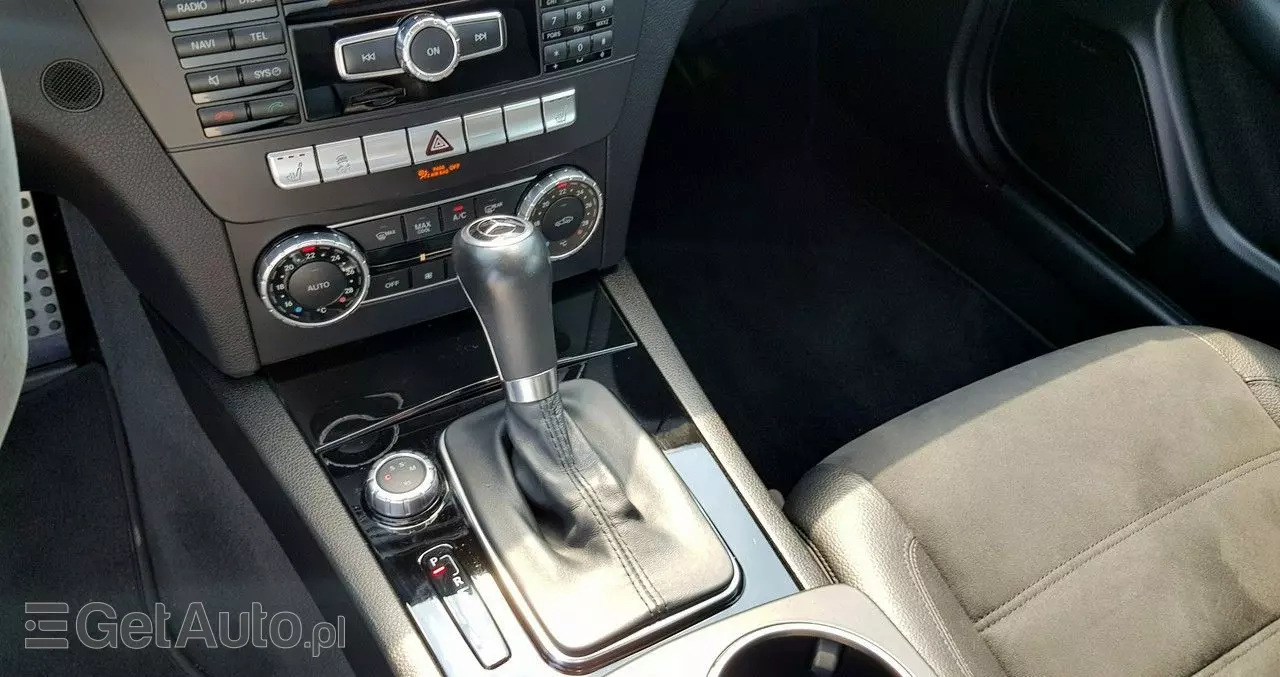 MERCEDES-BENZ Klasa C 63 AMG Coupe AMG SPEEDSHIFT MCT Edition 1