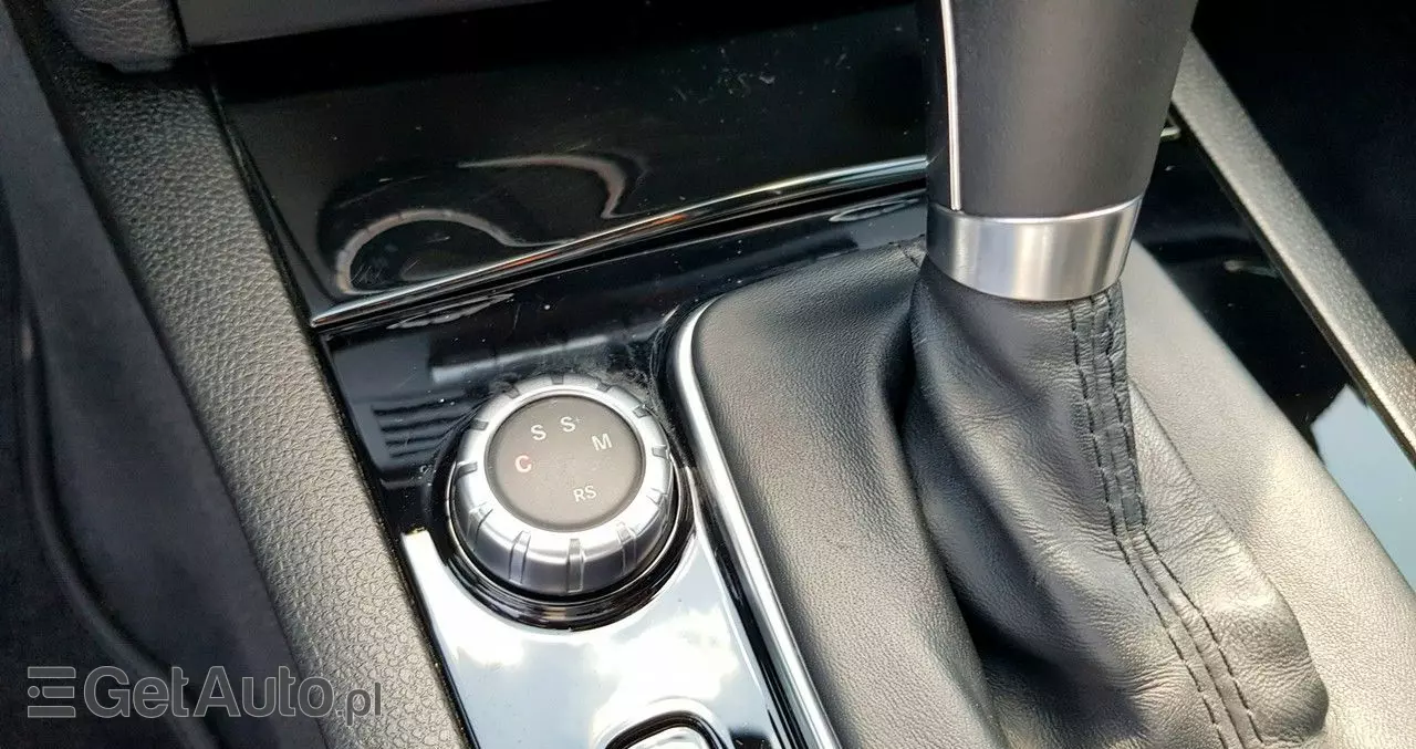 MERCEDES-BENZ Klasa C 63 AMG Coupe AMG SPEEDSHIFT MCT Edition 1