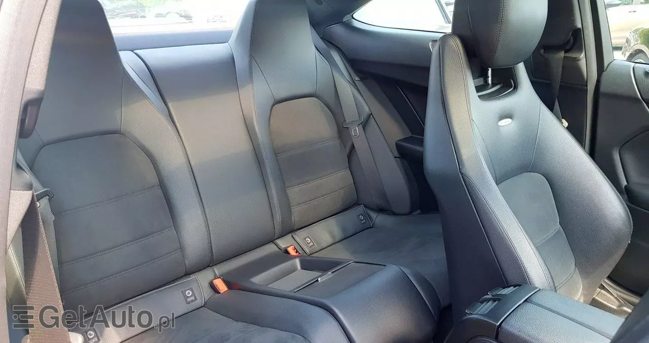 MERCEDES-BENZ Klasa C 63 AMG Coupe AMG SPEEDSHIFT MCT Edition 1