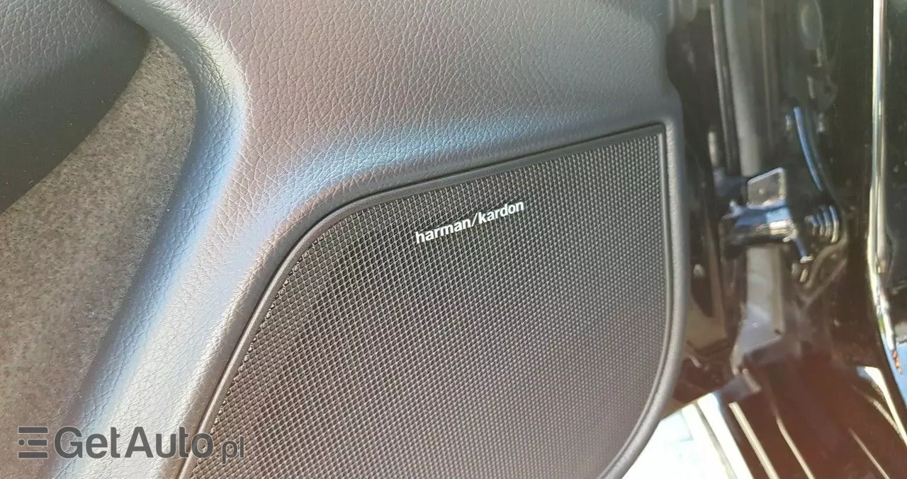 MERCEDES-BENZ Klasa C 63 AMG Coupe AMG SPEEDSHIFT MCT Edition 1