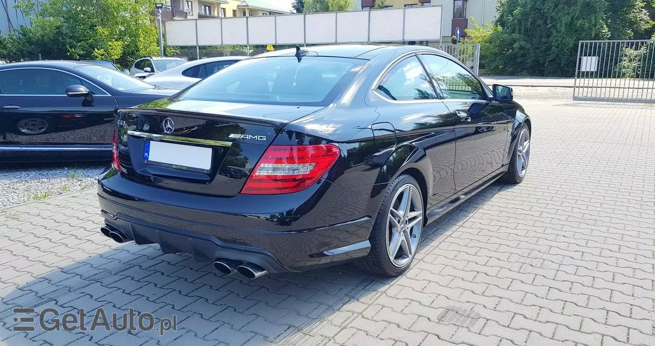 MERCEDES-BENZ Klasa C 63 AMG Coupe AMG SPEEDSHIFT MCT Edition 1