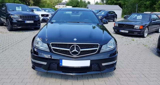 MERCEDES-BENZ Klasa C 63 AMG Coupe AMG SPEEDSHIFT MCT Edition 1