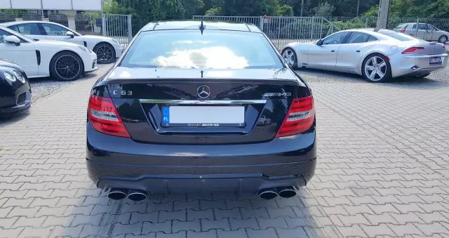 MERCEDES-BENZ Klasa C 63 AMG Coupe AMG SPEEDSHIFT MCT Edition 1