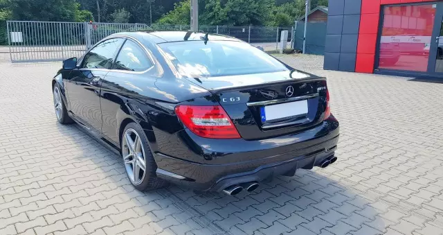 MERCEDES-BENZ Klasa C 63 AMG Coupe AMG SPEEDSHIFT MCT Edition 1