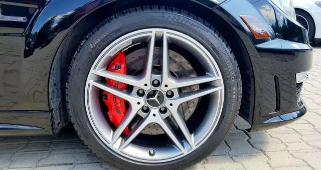 MERCEDES-BENZ Klasa C 63 AMG Coupe AMG SPEEDSHIFT MCT Edition 1