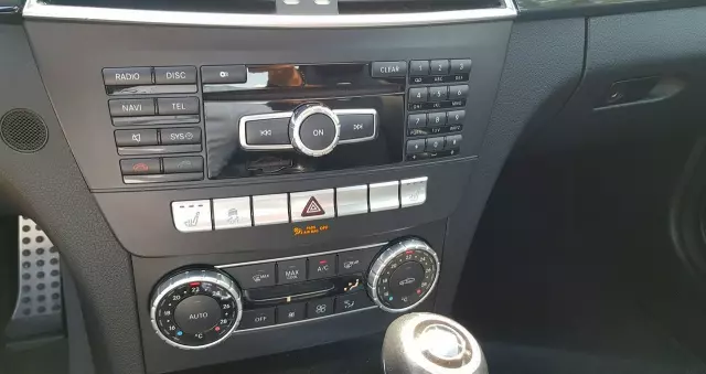 MERCEDES-BENZ Klasa C 63 AMG Coupe AMG SPEEDSHIFT MCT Edition 1