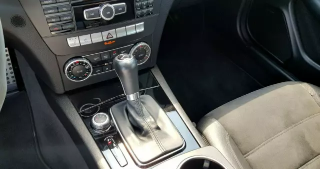 MERCEDES-BENZ Klasa C 63 AMG Coupe AMG SPEEDSHIFT MCT Edition 1