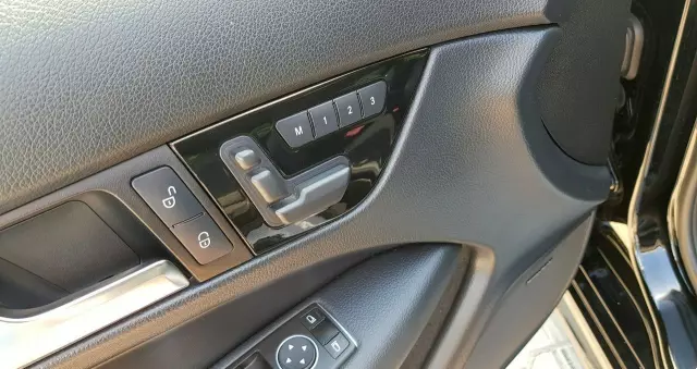 MERCEDES-BENZ Klasa C 63 AMG Coupe AMG SPEEDSHIFT MCT Edition 1