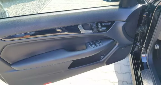 MERCEDES-BENZ Klasa C 63 AMG Coupe AMG SPEEDSHIFT MCT Edition 1