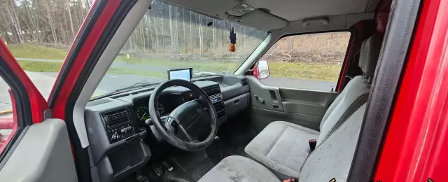 VOLKSWAGEN Transporter 