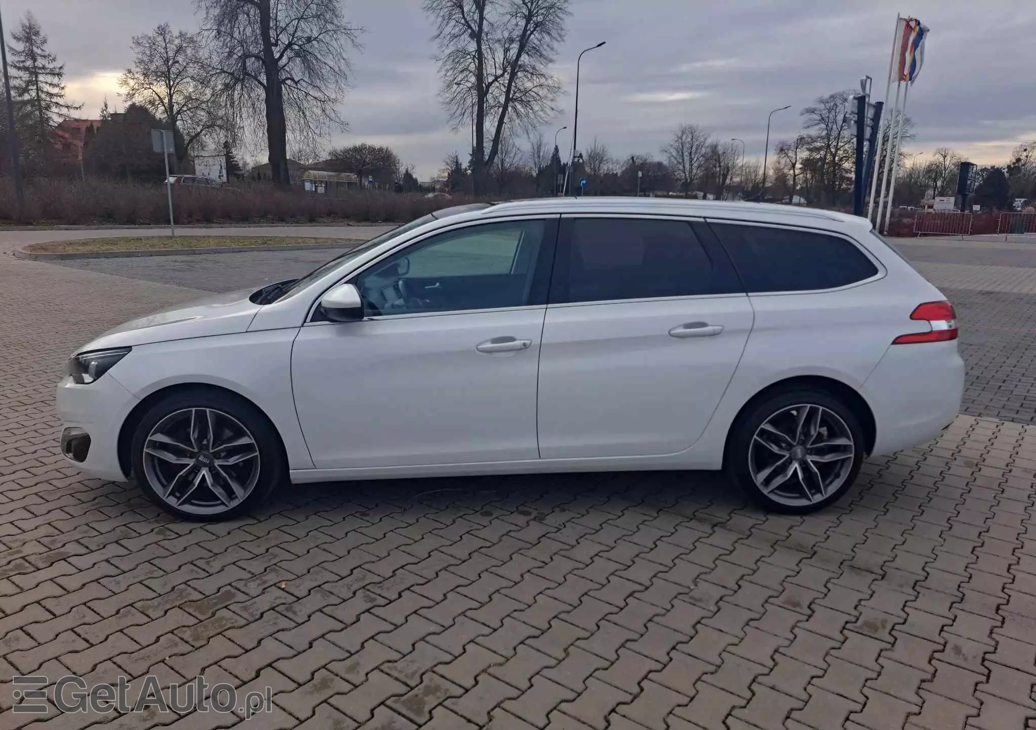 PEUGEOT 308 BlueHDi FAP 150 Stop&Start Automatik Allure