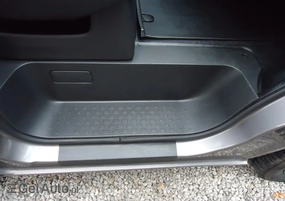 RENAULT Trafic Combi L1H1 Authentique