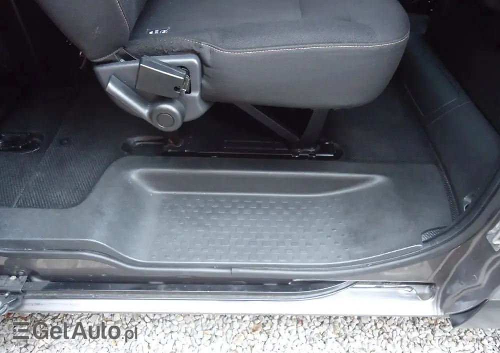 RENAULT Trafic Combi L1H1 Authentique