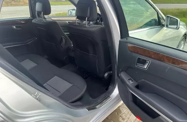 MERCEDES-BENZ Klasa E 