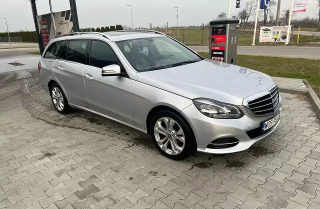 MERCEDES-BENZ Klasa E 