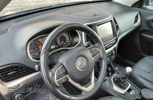 JEEP Cherokee 