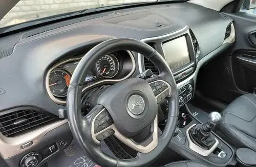 JEEP Cherokee 