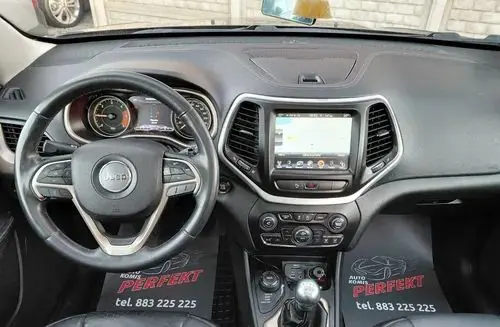 JEEP Cherokee 