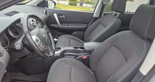 NISSAN Qashqai+2 2.0 dCi Tekna Premium