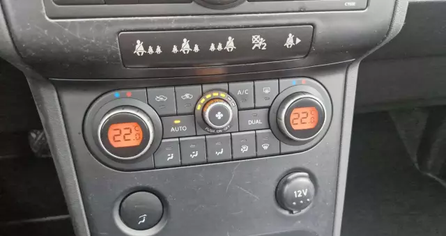 NISSAN Qashqai+2 2.0 dCi Tekna Premium