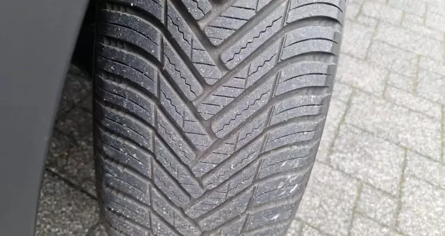 NISSAN Qashqai+2 2.0 dCi Tekna Premium