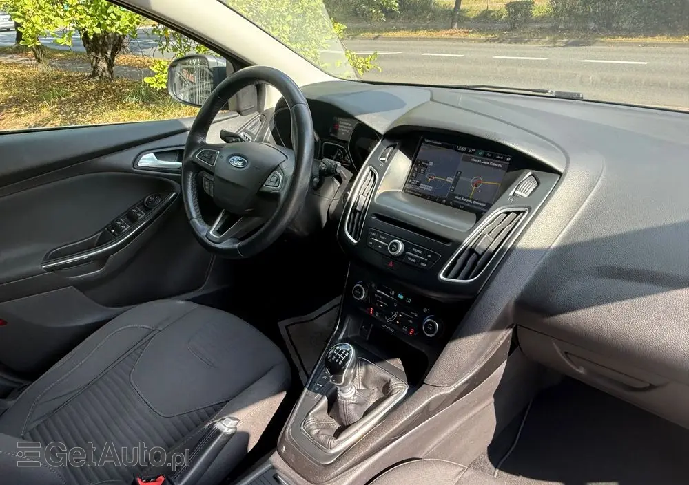 FORD Focus 1.0 EcoBoost Start-Stopp-System COOL&CONNECT