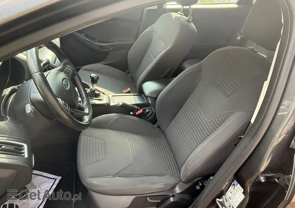 FORD Focus 1.0 EcoBoost Start-Stopp-System COOL&CONNECT