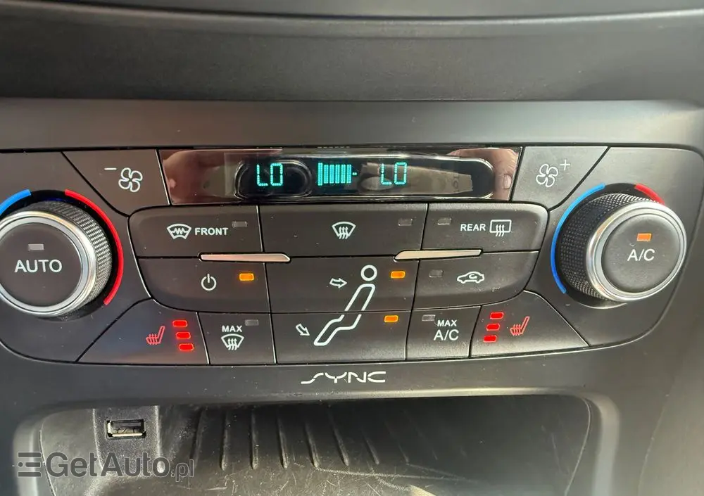 FORD Focus 1.0 EcoBoost Start-Stopp-System COOL&CONNECT