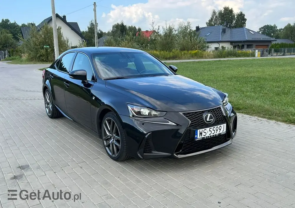 LEXUS IS 200t / 300 F Sport