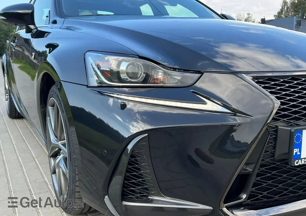 LEXUS IS 200t / 300 F Sport