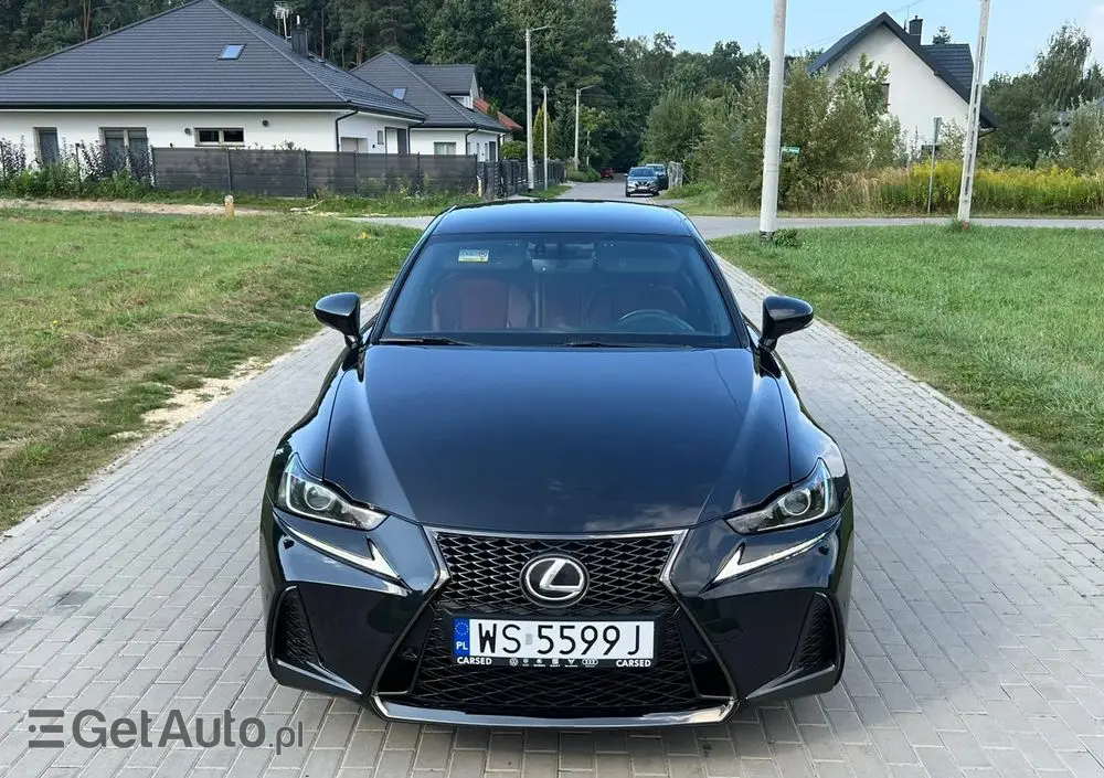 LEXUS IS 200t / 300 F Sport