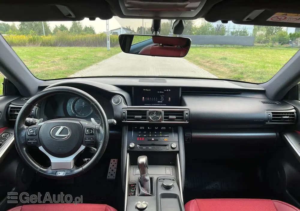 LEXUS IS 200t / 300 F Sport