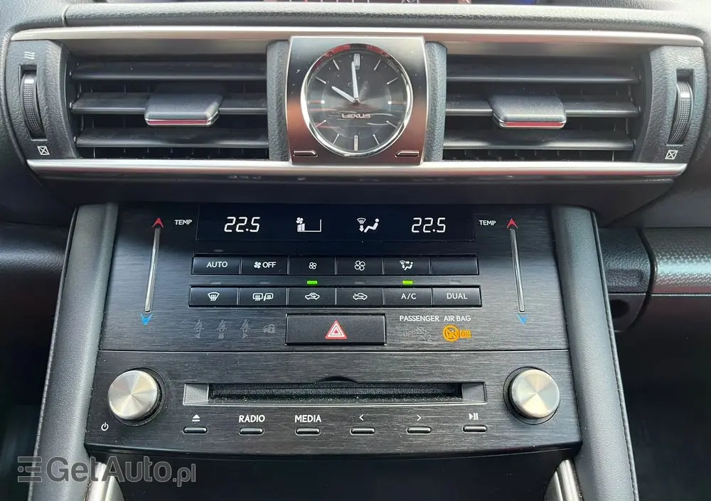 LEXUS IS 200t / 300 F Sport