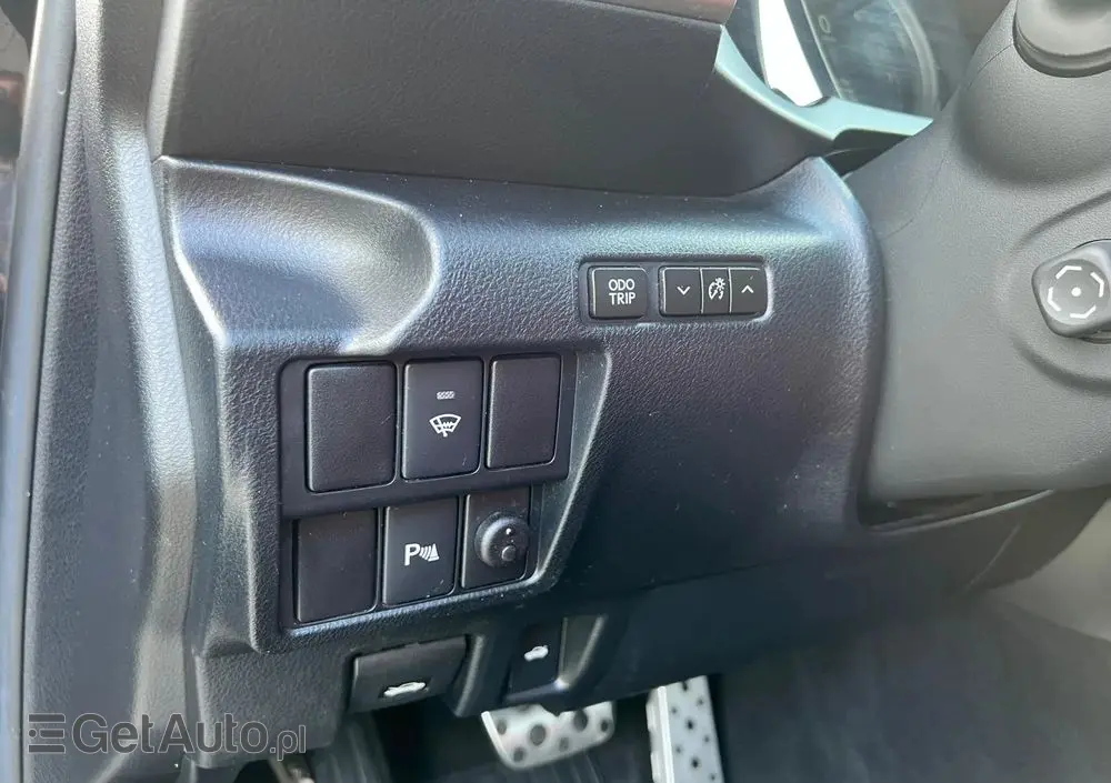 LEXUS IS 200t / 300 F Sport