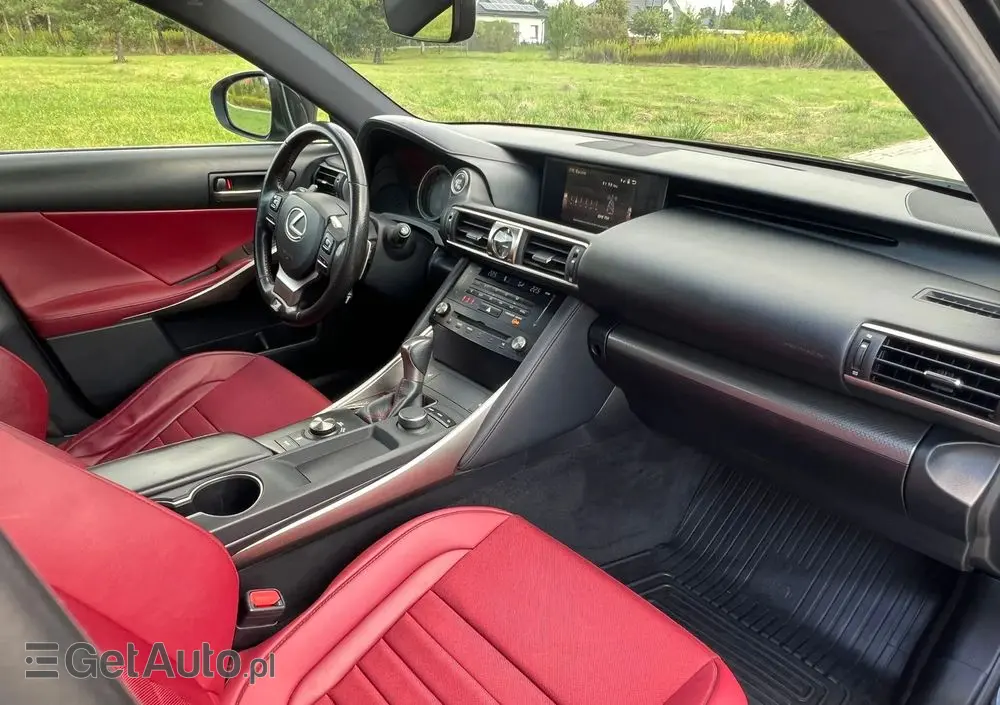 LEXUS IS 200t / 300 F Sport