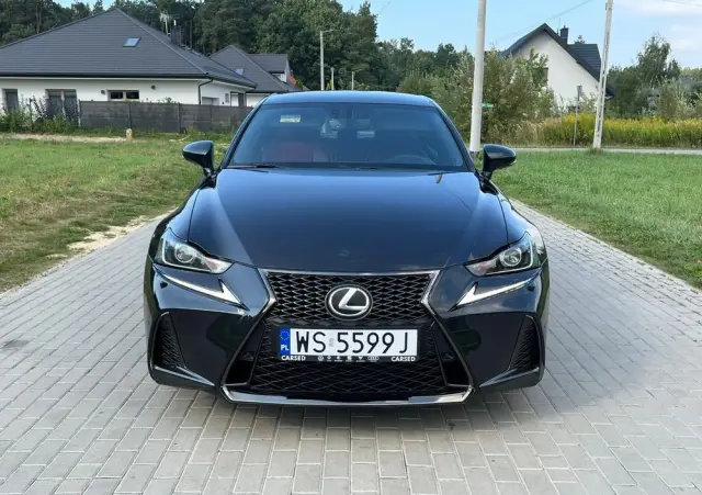 LEXUS IS 200t / 300 F Sport