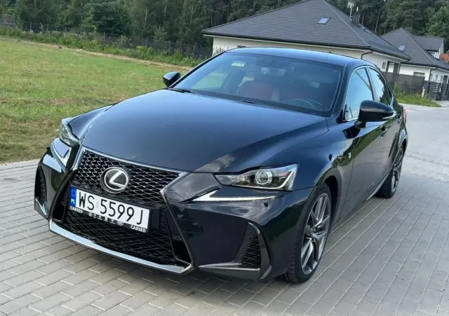 LEXUS IS 200t / 300 F Sport