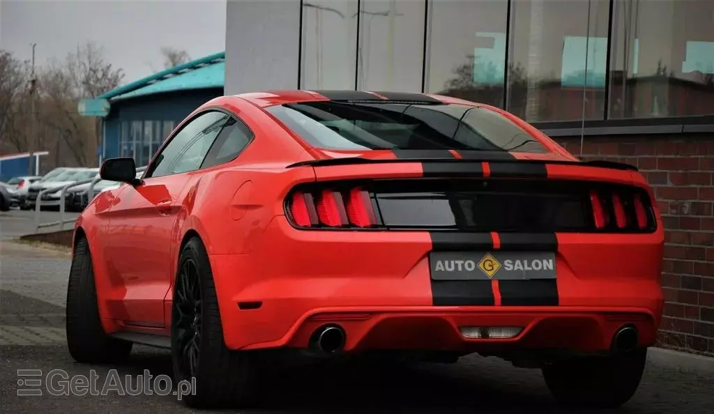 FORD Mustang 
