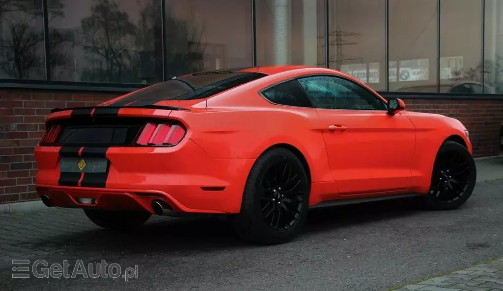 FORD Mustang 