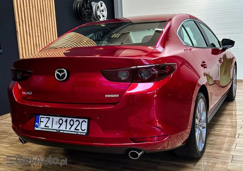 MAZDA 3 