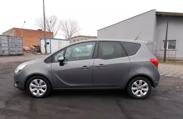 OPEL Meriva 