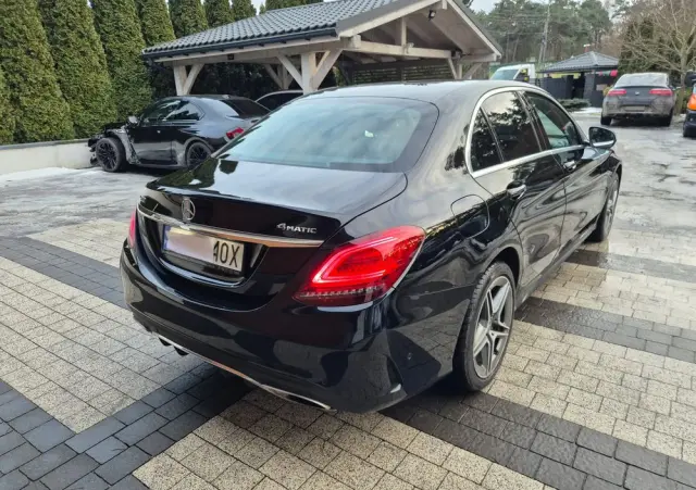 MERCEDES-BENZ Klasa C 200 4-Matic 9G-TRONIC