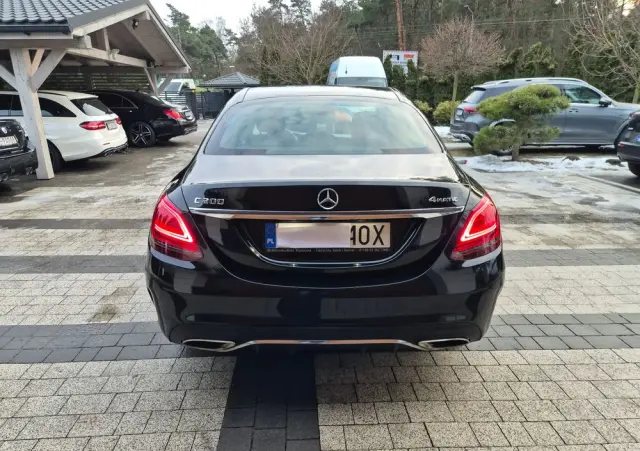 MERCEDES-BENZ Klasa C 200 4-Matic 9G-TRONIC