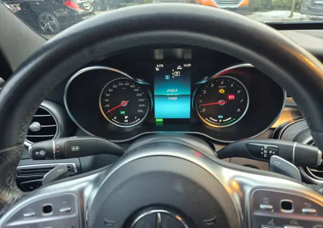 MERCEDES-BENZ Klasa C 200 4-Matic 9G-TRONIC