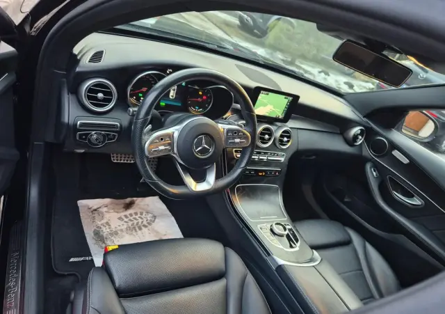 MERCEDES-BENZ Klasa C 200 4-Matic 9G-TRONIC