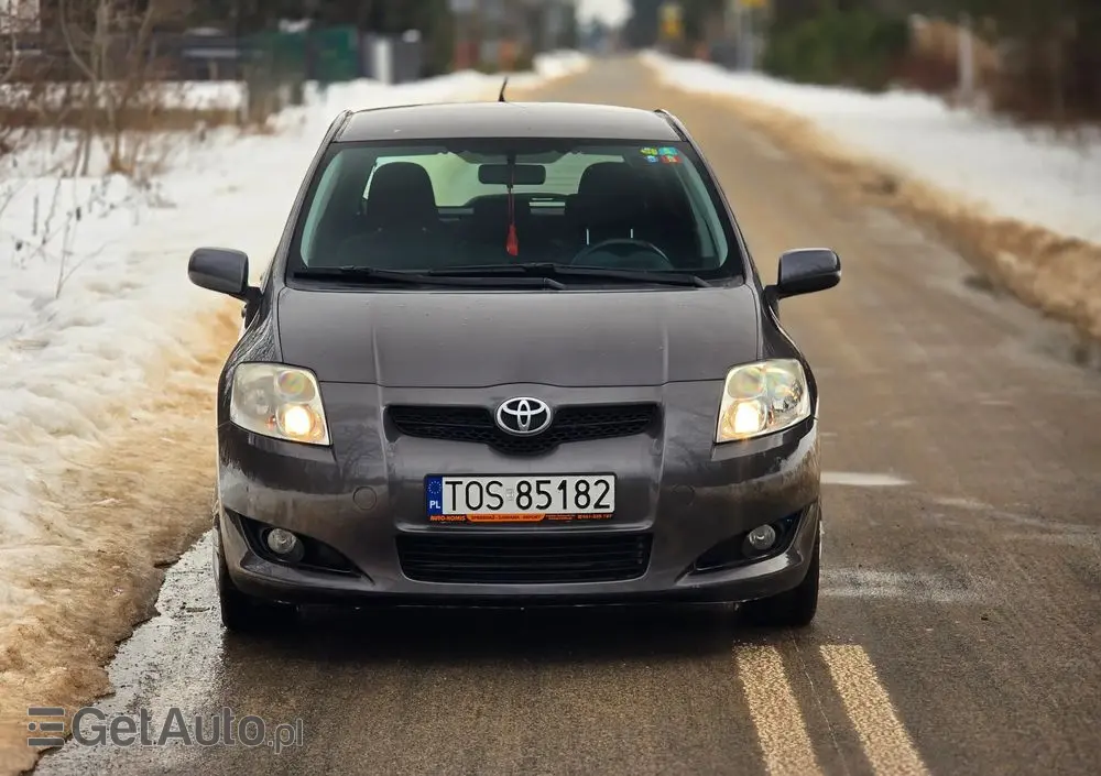 TOYOTA Auris 1.6 VVT-i Executive
