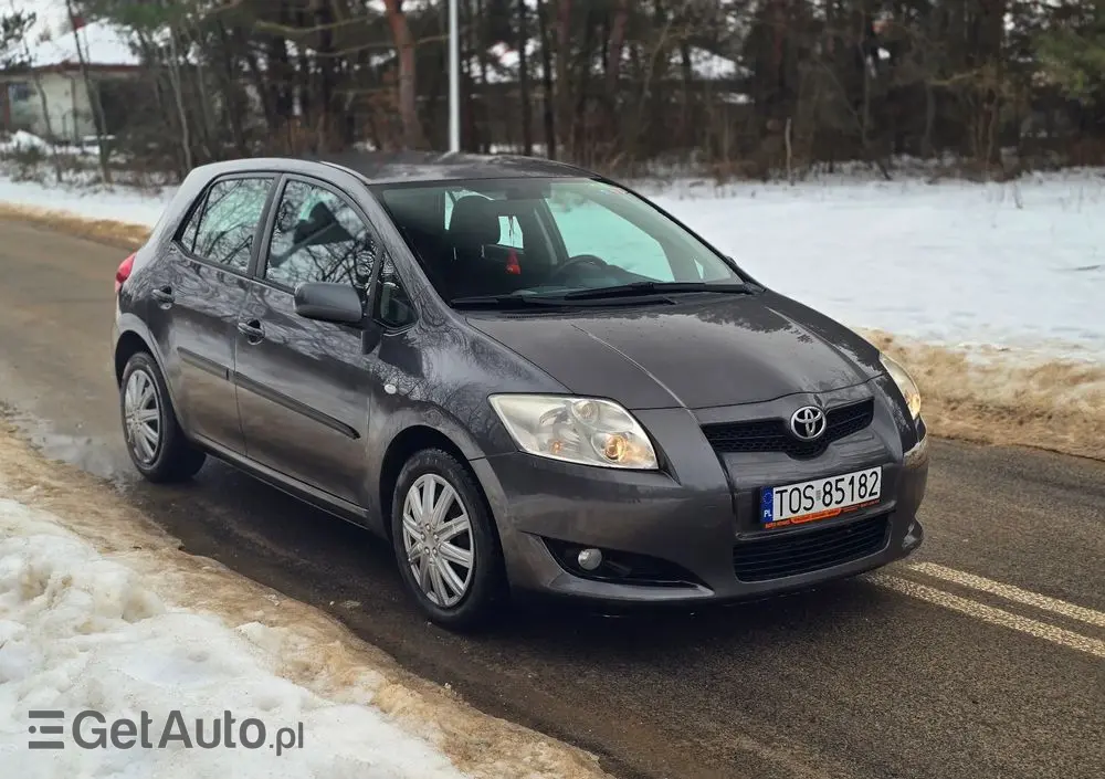 TOYOTA Auris 1.6 VVT-i Executive